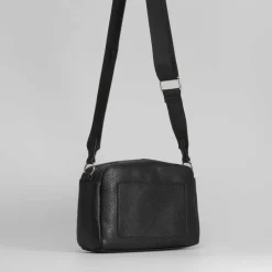 Bandolera bombeada solapa NYC Bolsos Y Carteras