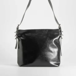 Bolso hombro argollas negro PICCOLA PIU Bolsos Y Carteras