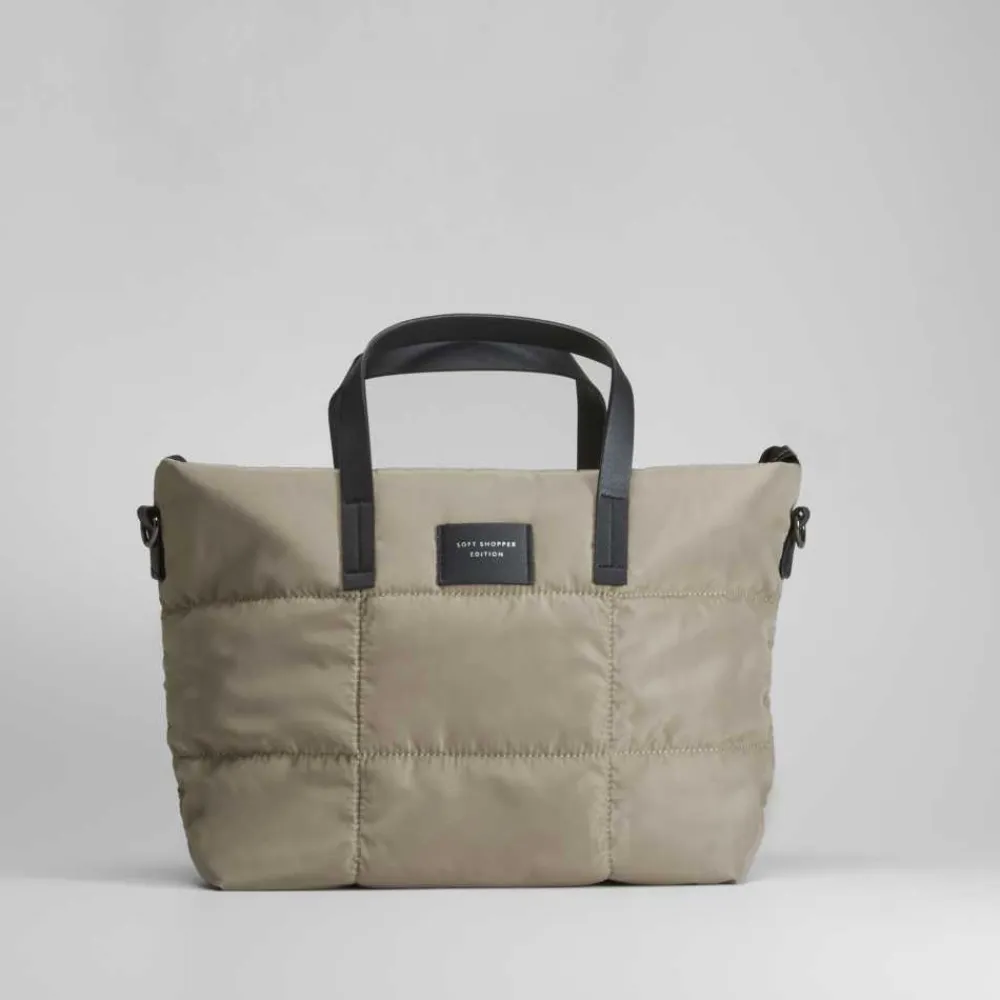 bolso_shopper_de_mano_aco_SKUGzuuqSHX5D_0.webp Outlet Bolso shopper de mano acolchado PICCOLA PIU Bolsos Y Carteras