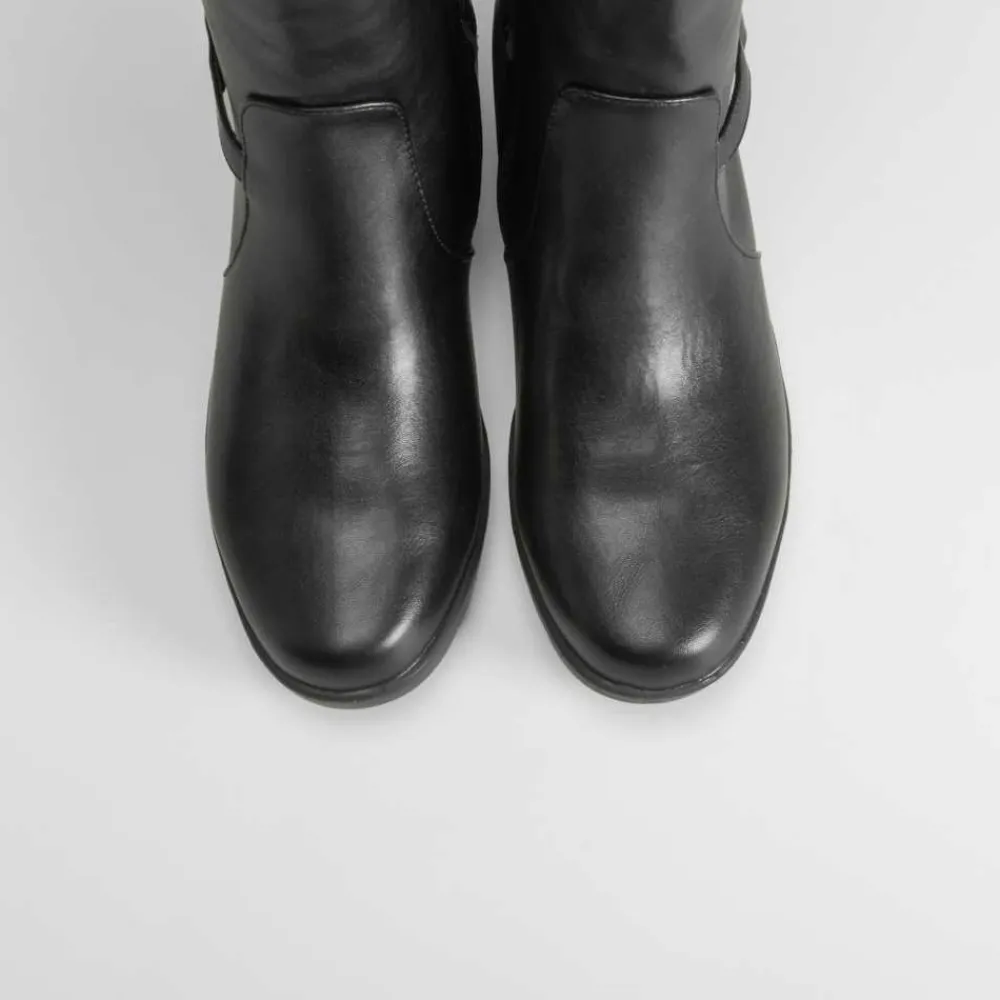 bota_cua_negra_de_comfeet_SKUWmAy9vEcku_3.webp Discount Bota cuña negra de Mujer Botas Planas