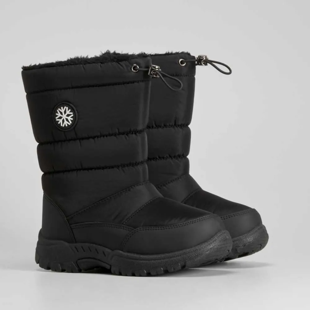 bota_nieve_lisa_negra_udo_SKUbSN3h5zIpn_1.webp Bota nieve lisa negra Botas De Agua