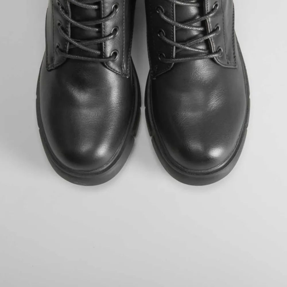 botn_militar_negro_polipi_SKUTVkA2SppKk_3.webp Best Botín militar negro polipiel Mujer Botines Tacón