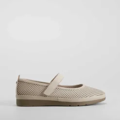 Sale Merceditas perfos de piel beige Mujer Zapatos Confort|Zapatos Planos