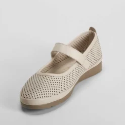 Sale Merceditas perfos de piel beige Mujer Zapatos Confort|Zapatos Planos