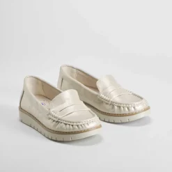 Online Mocasín kiowa blanco Mujer Zapatos Confort|Mocasines