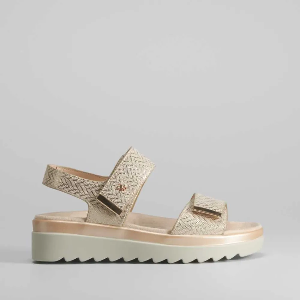 sandalia_cua_dorada_brill_SKUfj8nnCEqzt_0.webp Sale Sandalia cuña dorada brillos Mujer Sandalias Cuña|Sandalias Confort