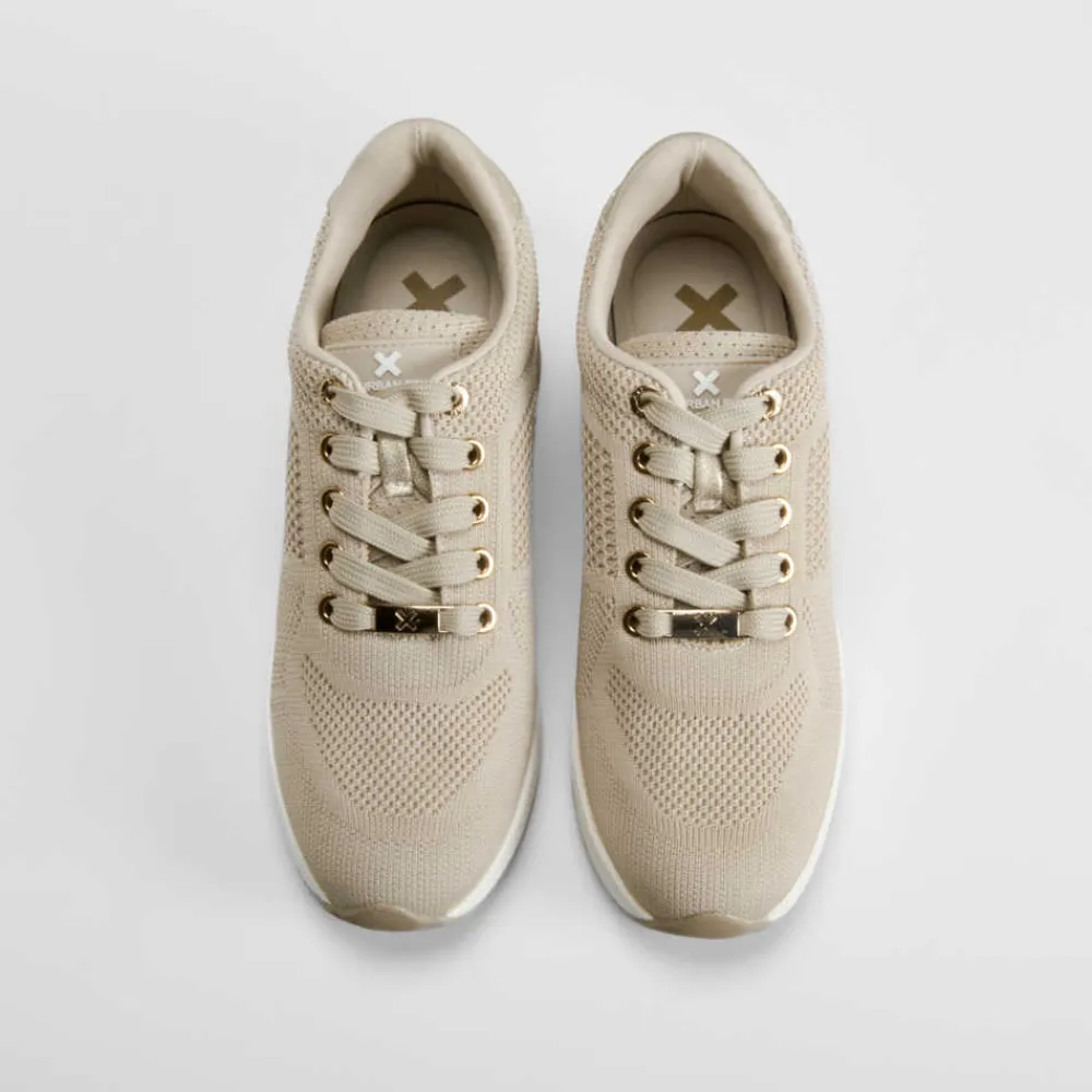 sneaker_cua_beige__xti_SKUuKrvoSbh4b_1.webp Outlet Sneaker cuña beige Mujer Sneakers