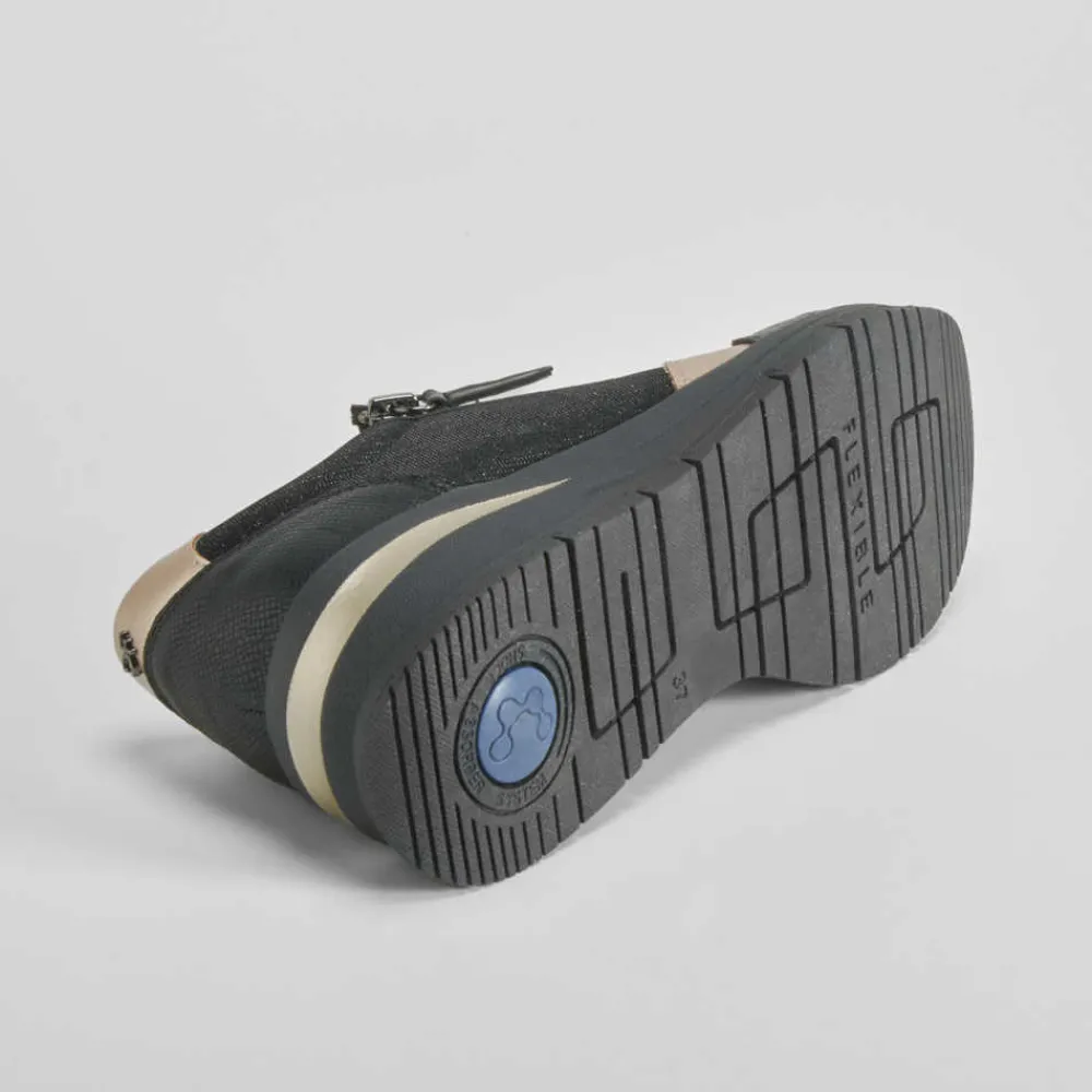 New Sneaker cuña con cordón negro Mujer Sneakers