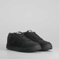 Online Zapatilla skate básica negra de Hombre Sneakers|Básicos X Menos